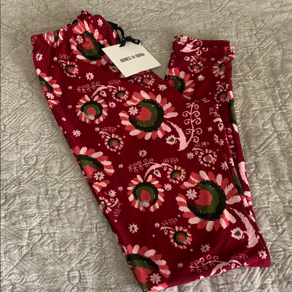 Agnes and Dora leggings